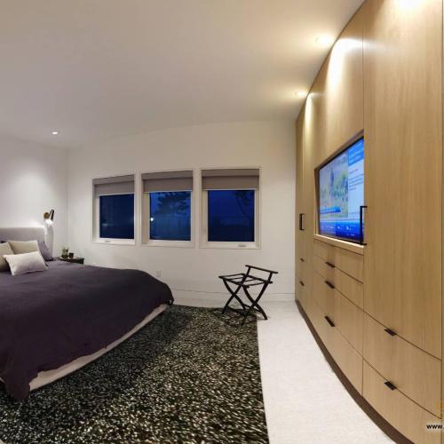  | Master bedroom with ensuite | Gabriola Ocean House 